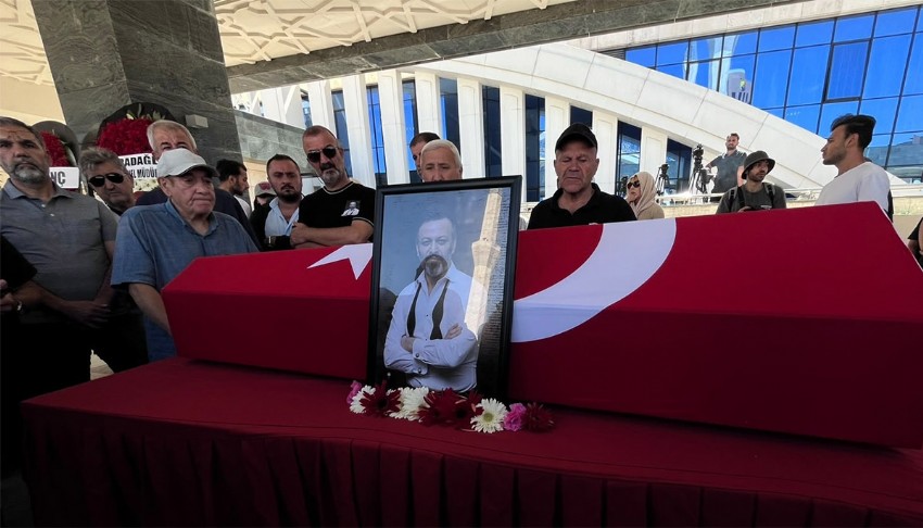 Serhat K�l�� son yolculu�una u�urland�