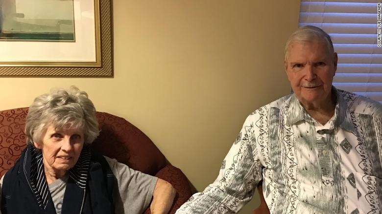 65 yıllık evli çift aynı gün hayata veda etti