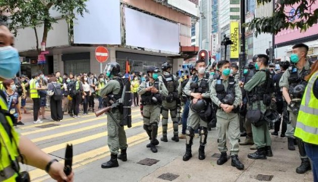 Hong Kong’da protestolar yeniden alevlendi