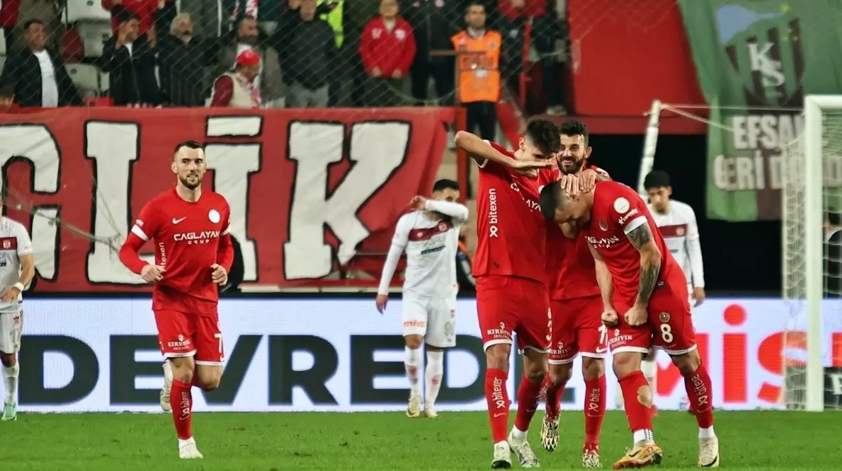 Sivasspor, galibiyet hasretine Beşiktaş maçıyla son vermek istiyor