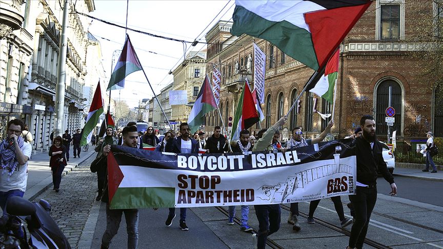 Avusturya da İsrail ve ABD karşıtı gösteri