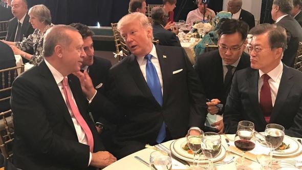Erdoğan, Trump la yemekte görüştü