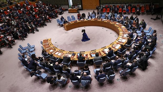 BM de üst düzey  Gazze  istifası