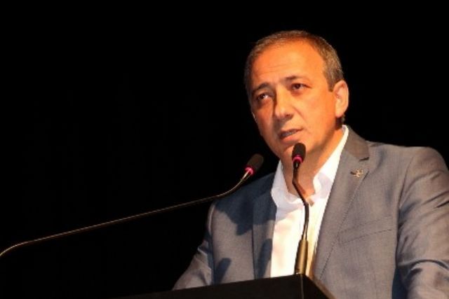 AKP li Mete den skandal sözler:  Cumhuriyet kurulurken bu millet hiçbir bedel ödememiştir 