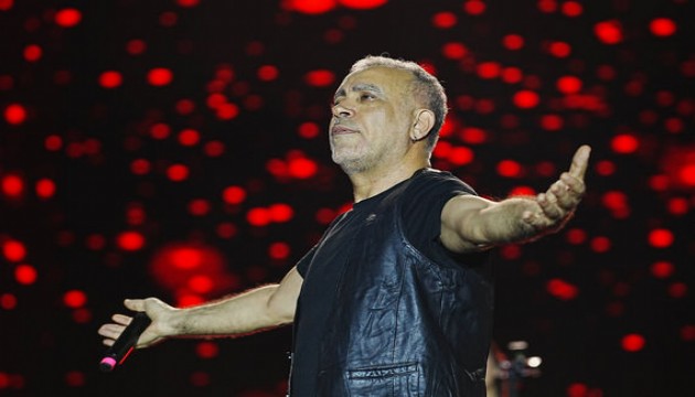 Haluk Levent, AHBAP'� b�rak�yor!