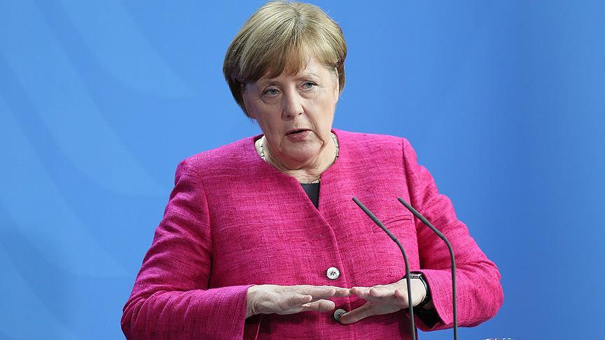 Merkel den güven açıklaması