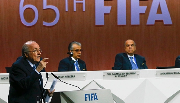 FIFA Başkanı Blatter rest çekti!