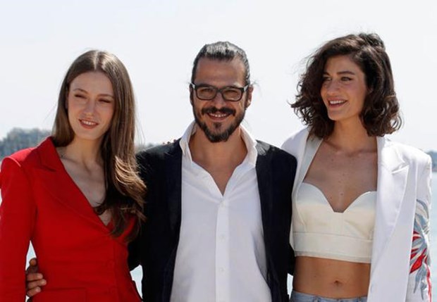 Türk dizilerinden Cannes’a çıkarma