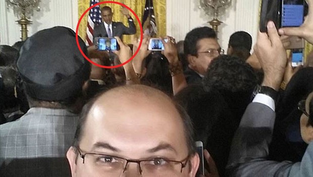 Darbeci den Obama yla selfie!