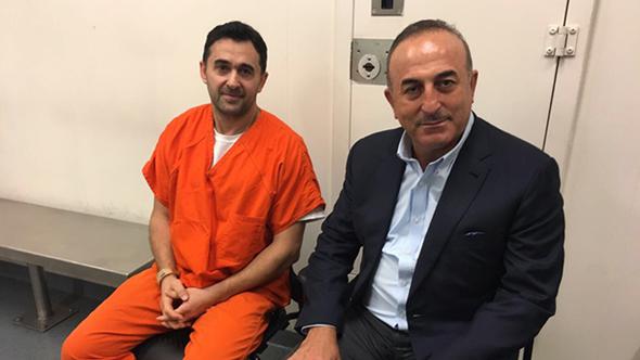 Washington da tutuklu 2 Türk ü ziyaret etti