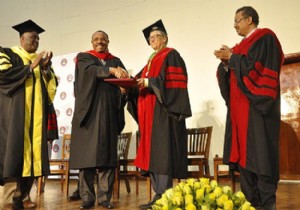 Etiyopya Bill Gates e fahri doktora ünvanı verdi!