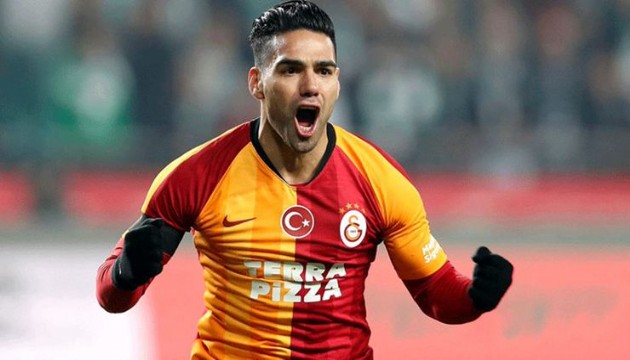 Galatasaray da Falcao şaşkınlığı