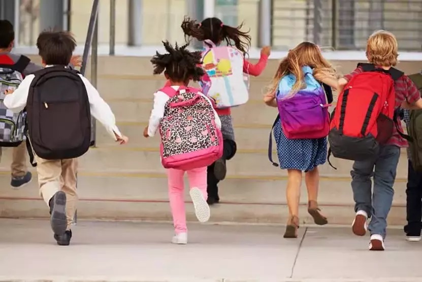 Uzmanından uyarı: Okul çağındaki çocukların çanta ağırlıklarına dikkat