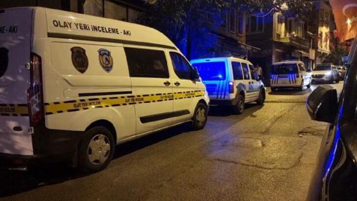İstanbul da iki grup arasında silahlı çatışma: 3 yaralı