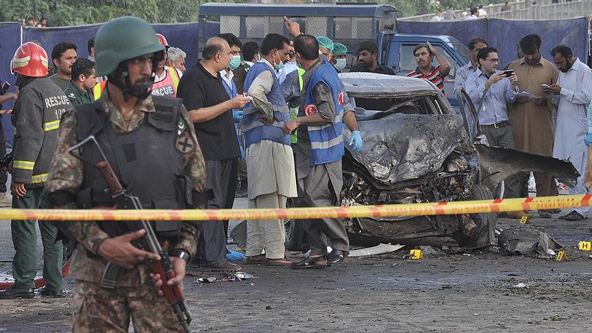 Pakistan da intihar saldırısı: 26 ölü