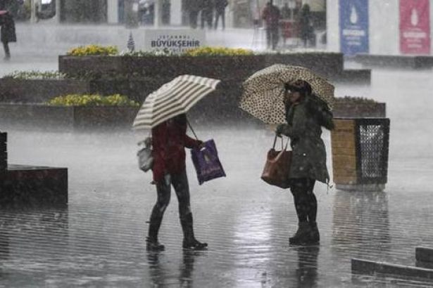 İstanbul a sağanak yağış uyarısı