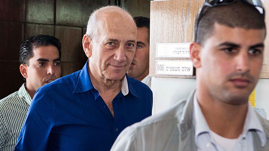 İsrail Başbakanı Olmert hapisten çıktı