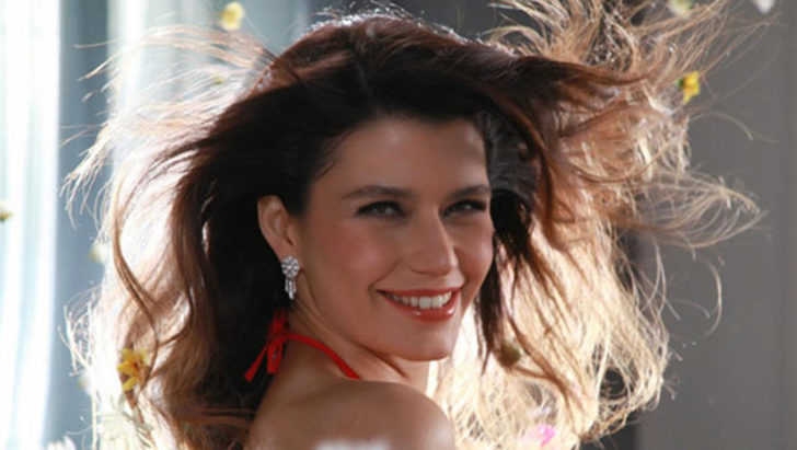 Beren Saat’ten dünya için bir film!