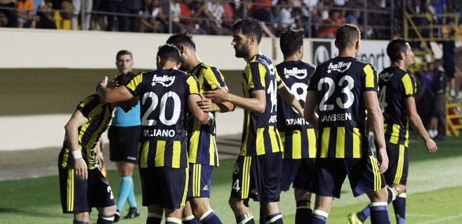 Fenerbahçe derbi öncesi moral kazandı