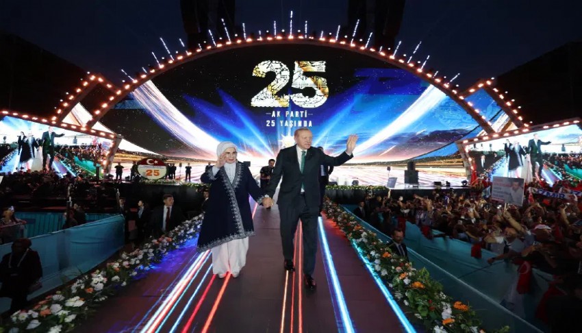 Ahmet Hakan yazd�: Formunun zirvesinde bir Erdo�an