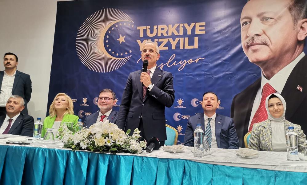 Bakan Abdülkadir Uraloğlu: İzmir bize birazcık daha yük yüklesin