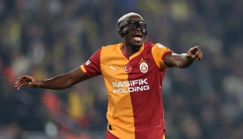 Victor Osimhen'in pe�ini b�rakm�yorlar