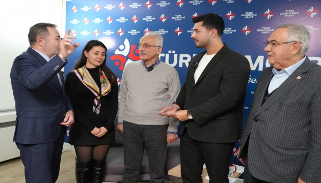 Karayal��n, TDV'den Baki Mert ve DP milletvekili Haydar Altunta� ile bir araya geldi