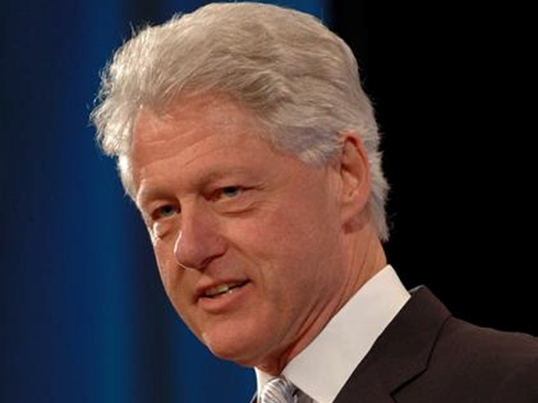 Eski ABD Başkanı Clinton hastaneye kaldırıldı