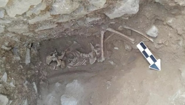4 bin yıllık zombi mezarı bulundu