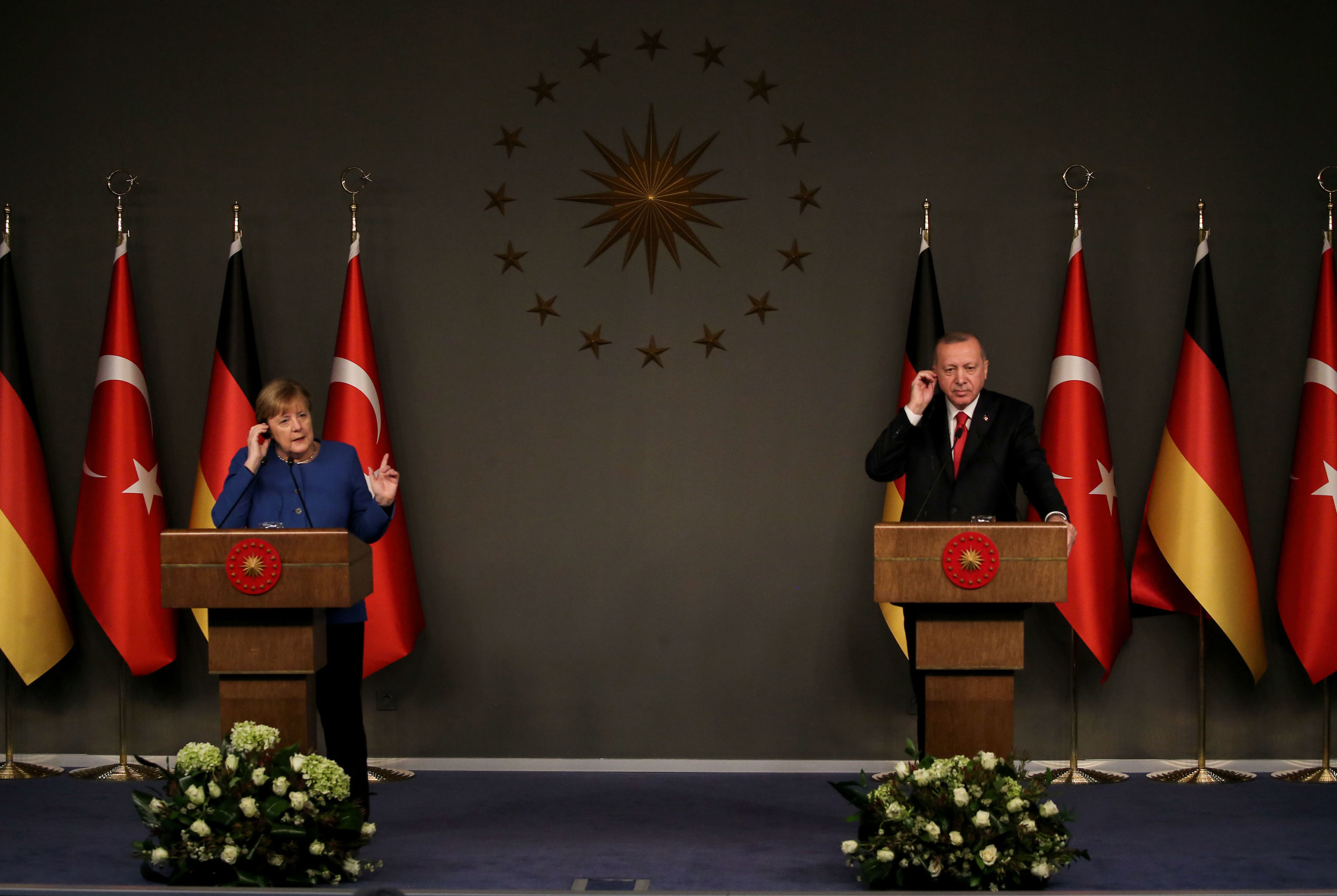 Erdoğan ve Merkel den basın toplantısı