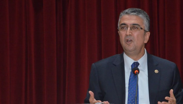 MHP li Kamil Aydın, Ayasofya nın açılışını Nazım Hikmet in dizeleriyle savundu