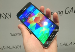 Samsung telefon kullananlara önemli uyarı... Samsung dan Galaxy S5 için özel güncelleme