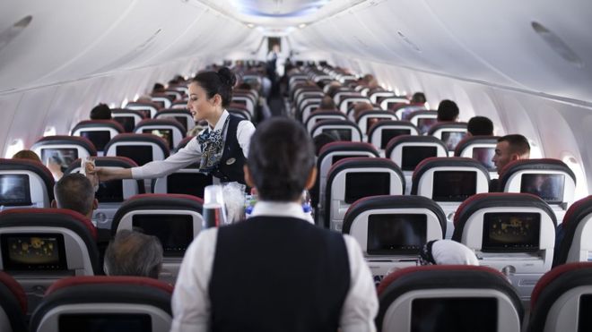 Mikrop kapmamak için uçağın neresinde oturmalı?