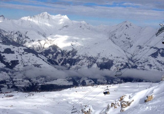 Fransız Alpleri’nde çığ felaketi: 4 ölü