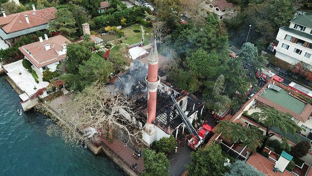 Vaniköy Camii ndeki yangına ilişkin kritik rapor açıklandı