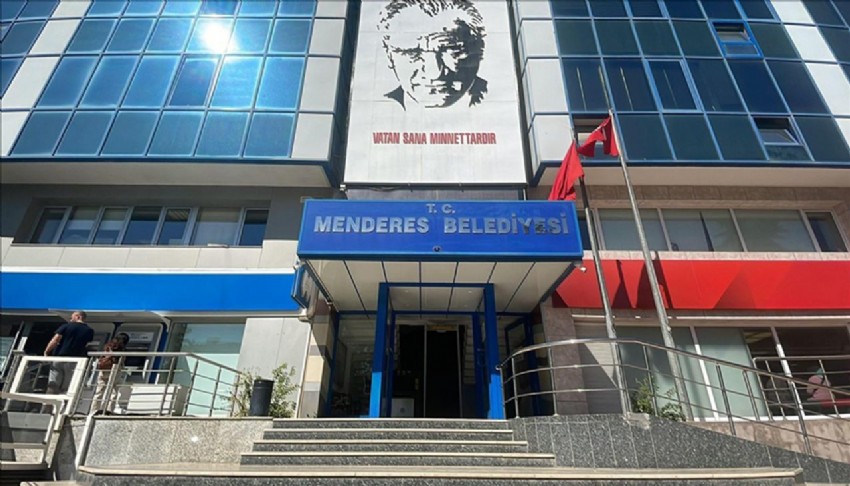 Bir belediye daha AK Parti'ye ge�iyor