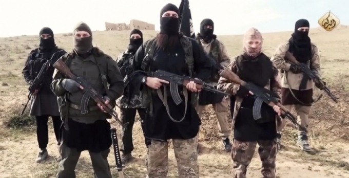 IŞİD, kendi komutanına  ajan  dedi, tutukladı