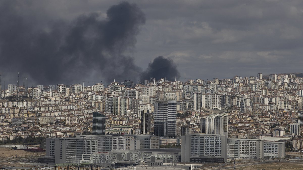 Ankara da yangın: Vali açıklama yaptı