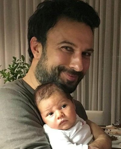 Megestar Tarkan ın oğlu geliyor