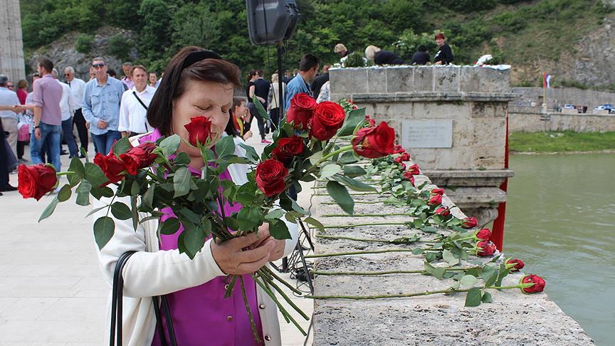 Bosna savaşının kurbanları anıldı