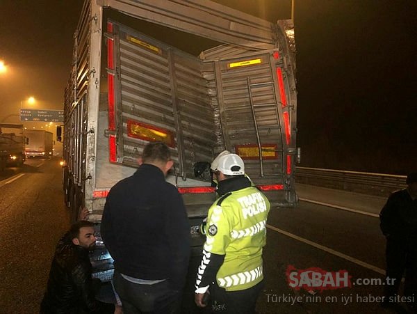 Ankara da feci kaza! Yolcu otobüsü  Tır a çarptı