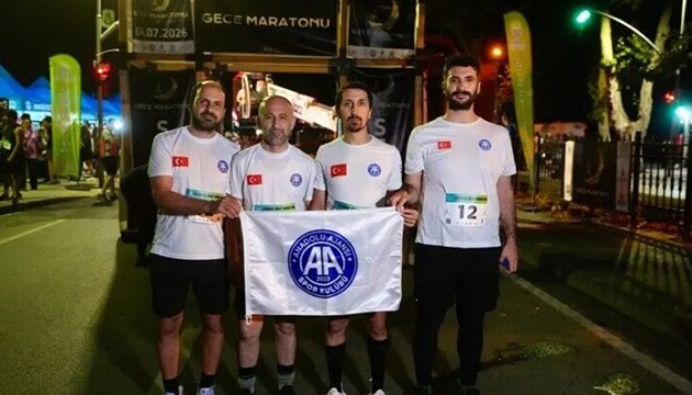 �stanbul'da Gece Maratonu ko�uldu