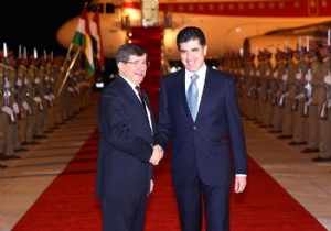 Başbakan Davutoğlu nu Barzani karşıladı!