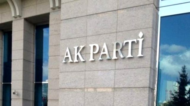 AK Parti li isimden  istifalar olacak  açıklaması