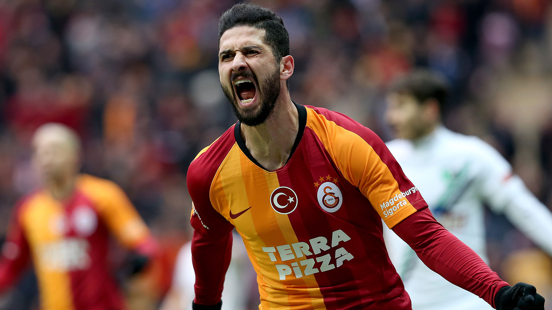Galatasaray dan Emre Akbaba kararı