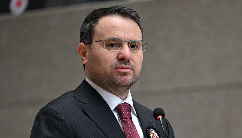 Bakan G�rlek'ten 'Vanl� Kara Haydar' ve Ali Haydar Kurum a��klamas�: Sanal ��hret perde olamayacak