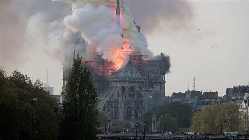 Notre Dame yangınının nedeni belli oldu