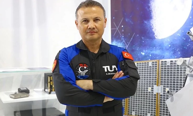 Bakan Kacır duyurdu: Türkiye nin ilk astronotu Alper Gezeravcı ya olumsuz hava engeli