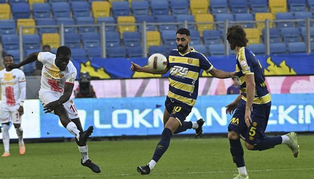 Emre Belözoğlu ilk sınavını geçti! Ankaragücü 3 - 0 Kayserispor
