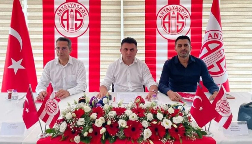 Antalyaspor transfer yasa��yla m�cadele ediyor